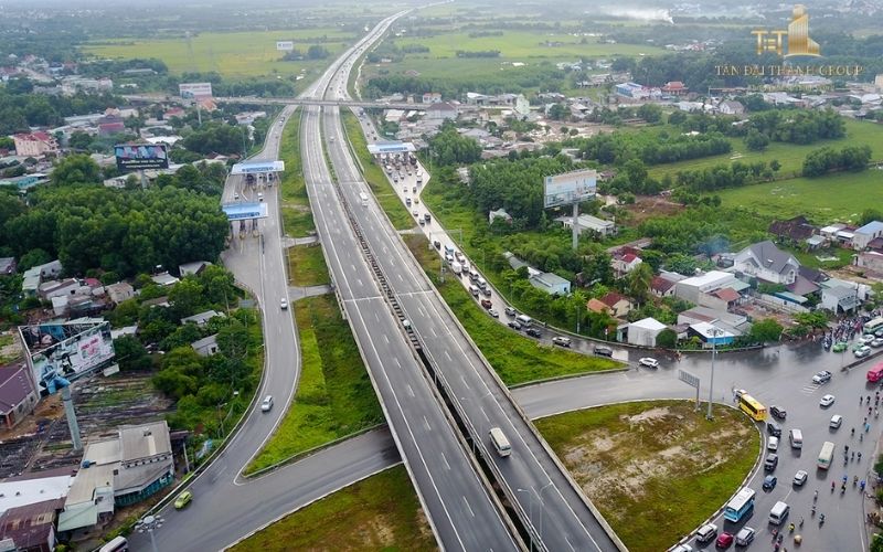 Theo đồ án quy hoạch vùng huyện Long Thành đến năm 2040, huyện sẽ được nâng cấp lên đô thị loại 4 vào năm 2025.